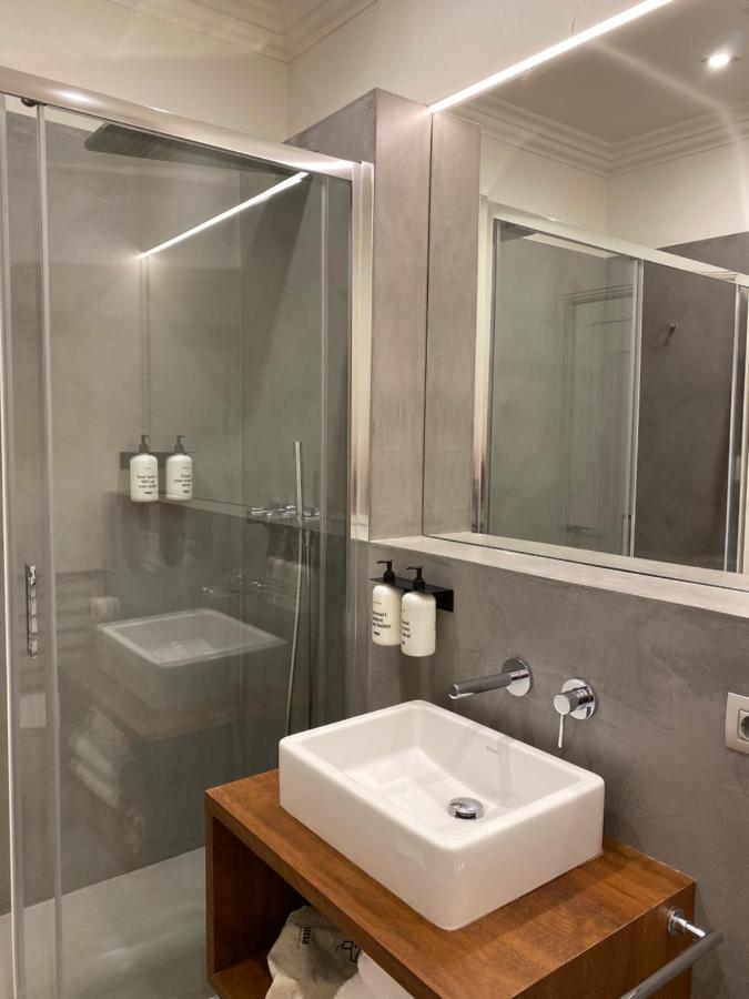 Uma Suites Rambla Catalunya 22 Barcelona Exterior photo